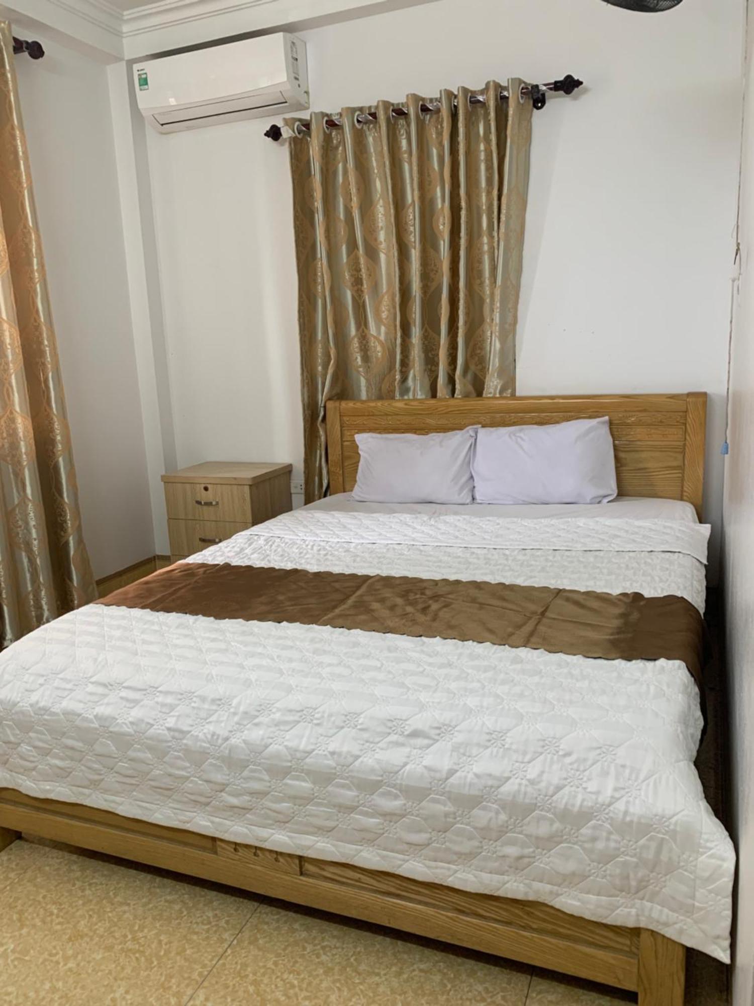 Quynh Yen Hotel Ha Long Buitenkant foto